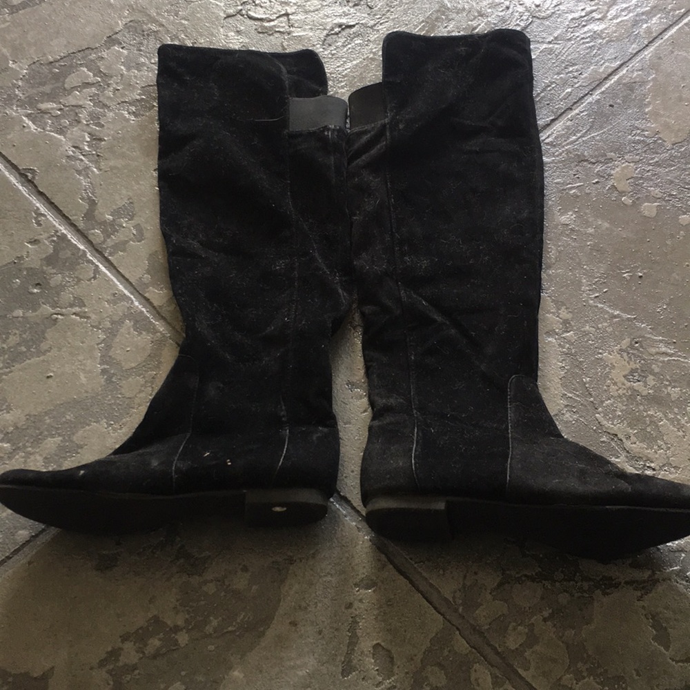 Black boots